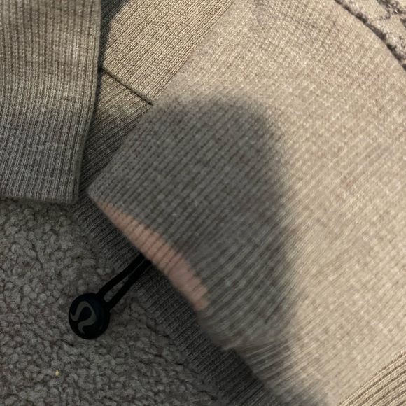 Lululemon jacket - Picture 3 of 6